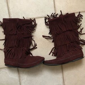 Minnetonka fringe boots